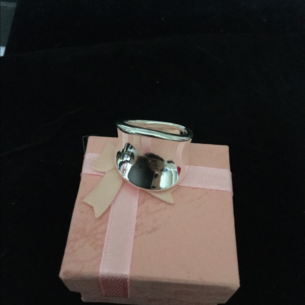 Sterling silver ring with wave